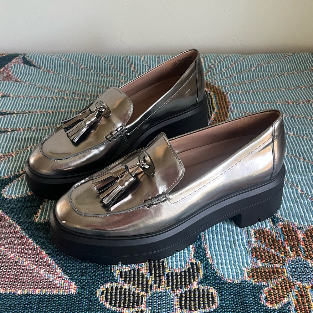 NIB Naturalizer Nieves Pewter Silver Tassel Loafer | size 6.5